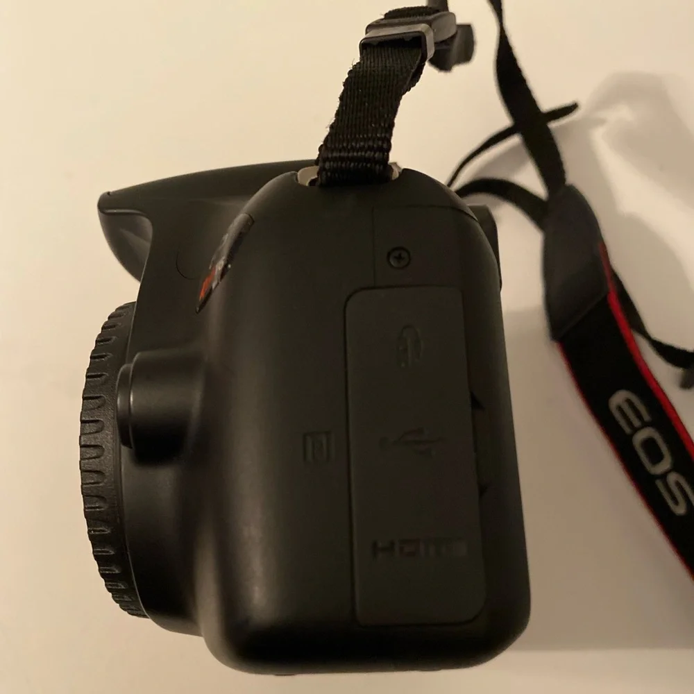 📸 Canon EOS Rebel T6 Body – Black | Barely Used | Original Box